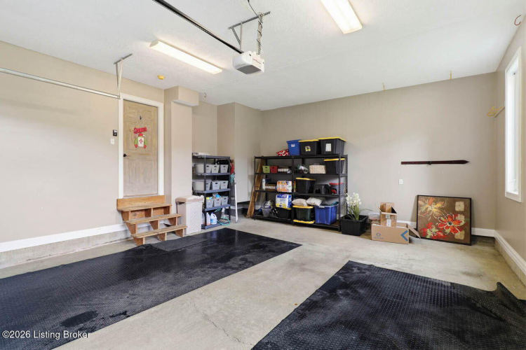 Listing Image 64