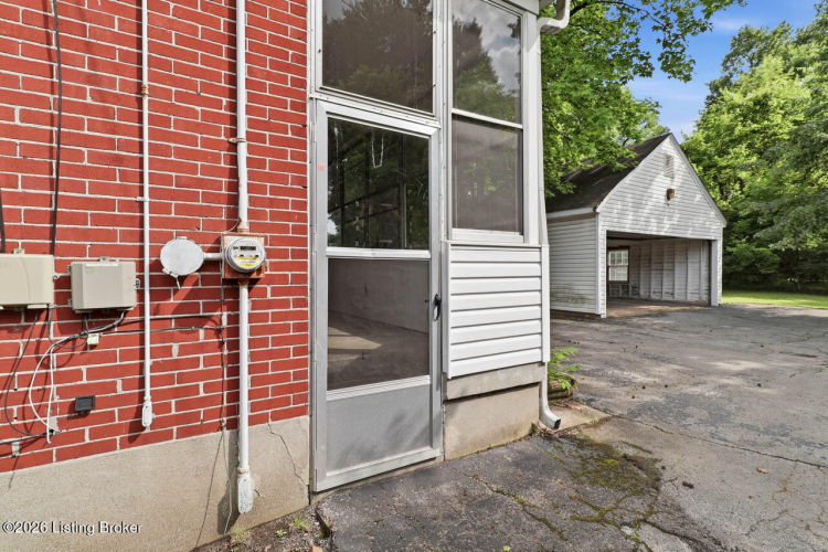 Listing Image 40