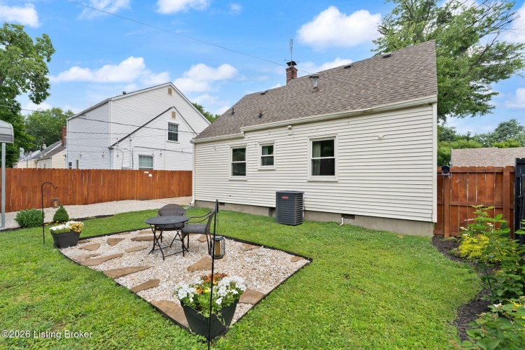 Listing Image 24