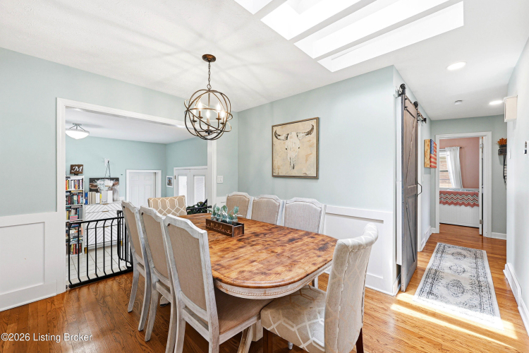 Listing Image 15