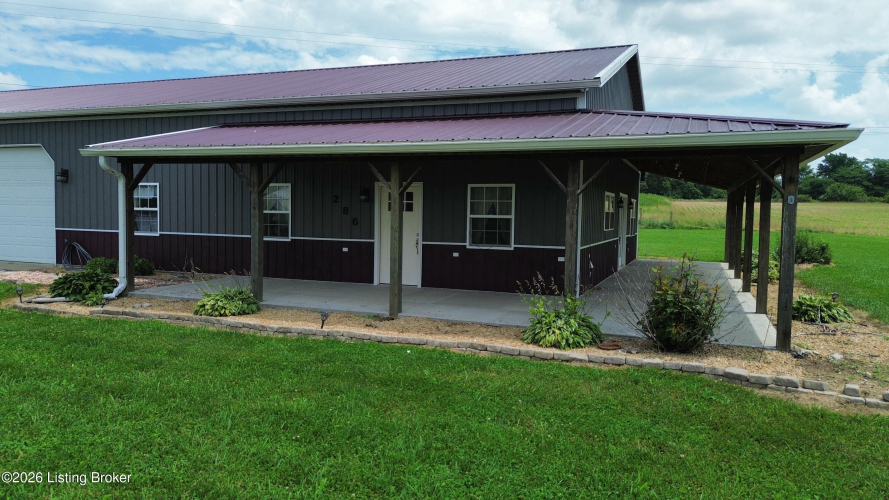 Listing Image 4
