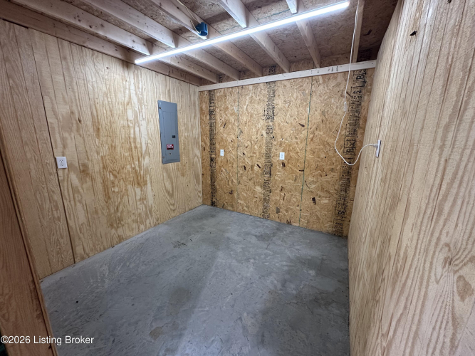 Listing Image 33
