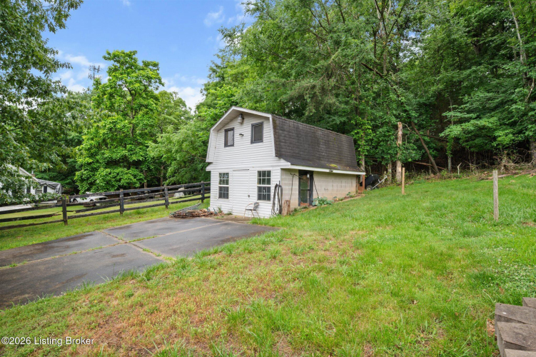 Listing Image 11