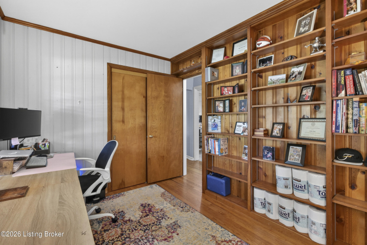 Listing Image 38