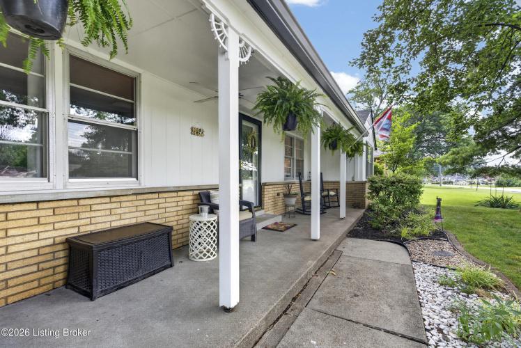 Listing Image 5