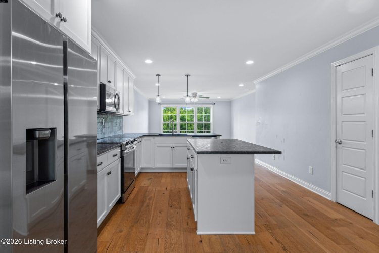 Listing Image 13