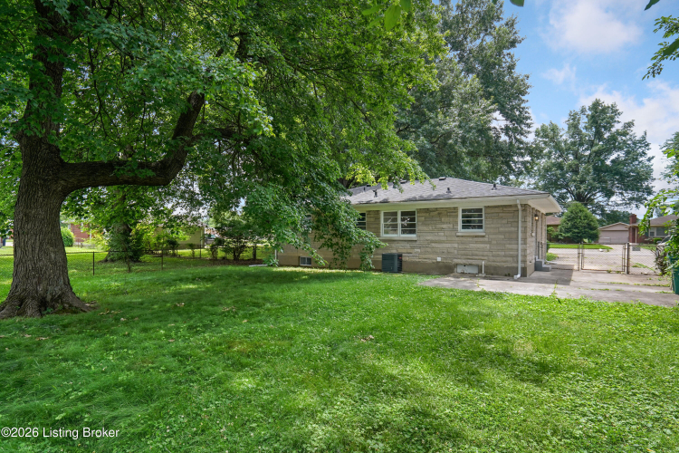 Listing Image 27