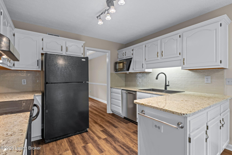 Listing Image 13