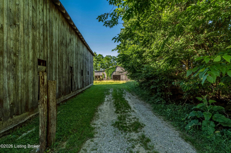 Listing Image 24