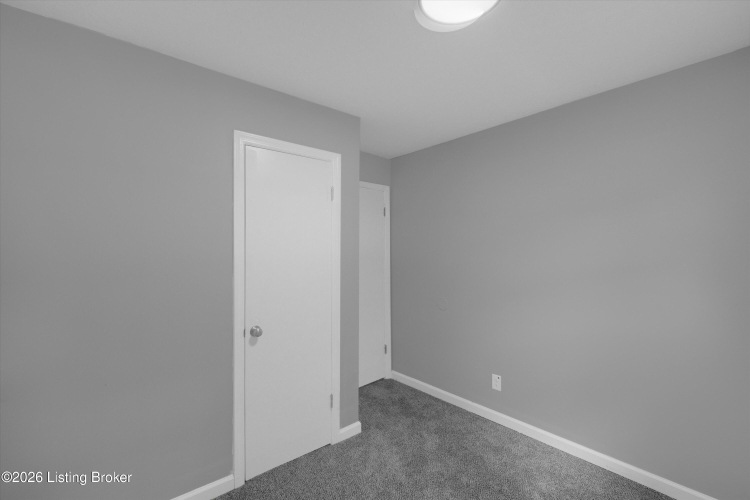 Listing Image 30