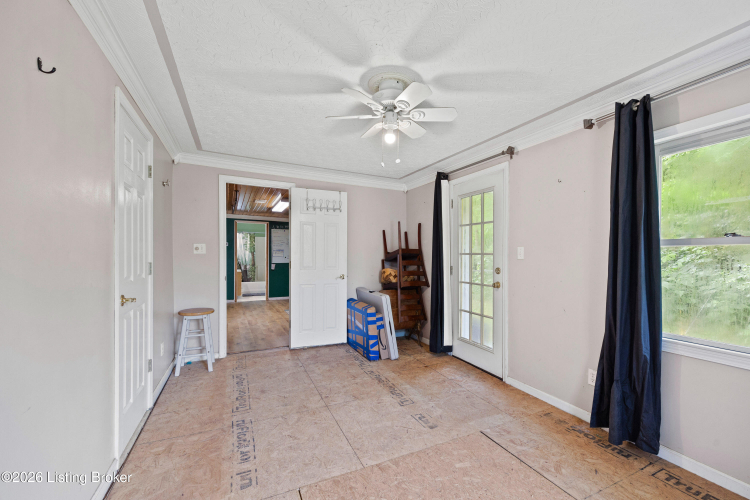 Listing Image 24