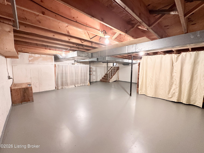 Listing Image 63