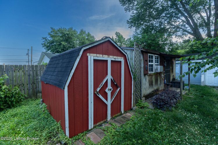Listing Image 20