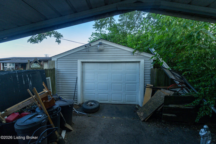 Listing Image 22