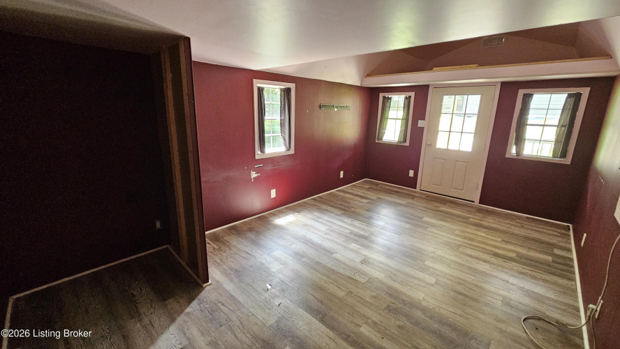 Listing Image 85