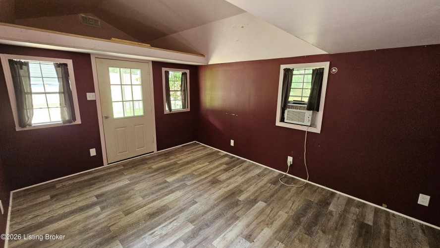 Listing Image 86