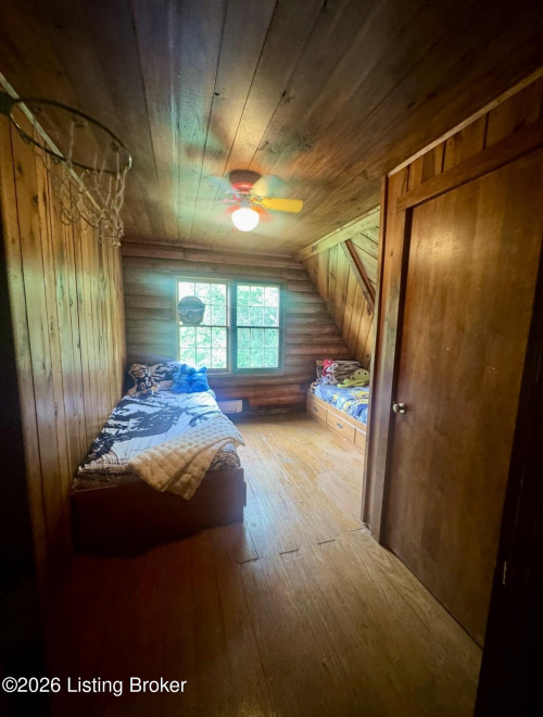 Listing Image 18