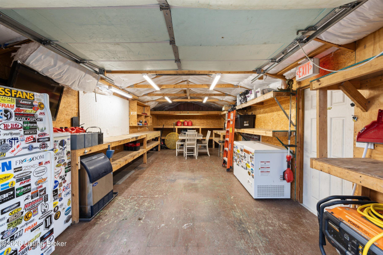 Listing Image 38