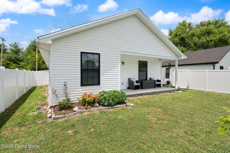 Listing Image 10