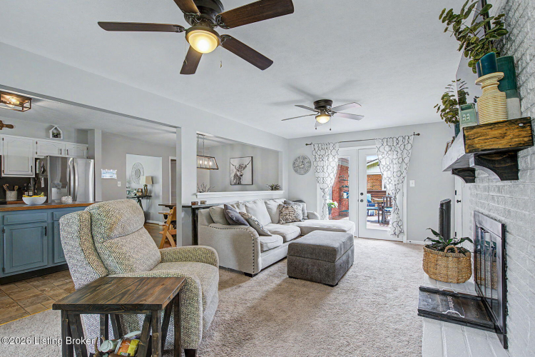 Listing Image 12
