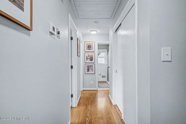 Listing Image 28