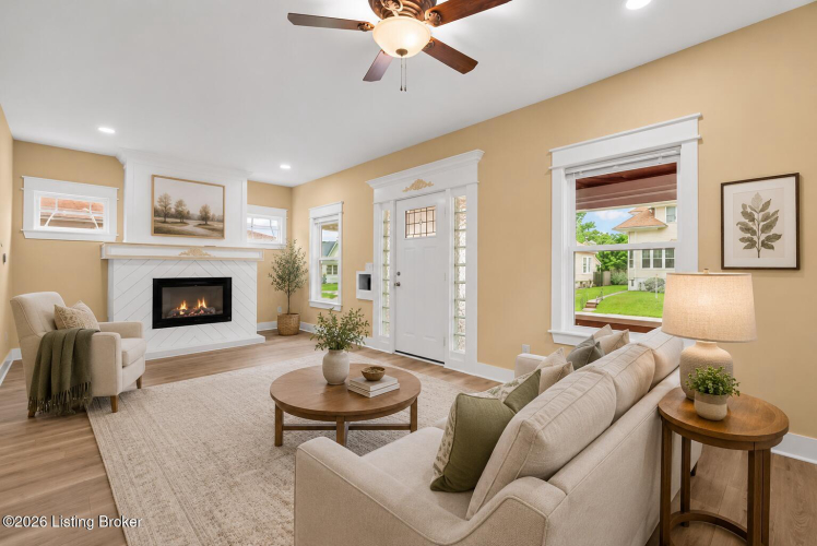Listing Image 9