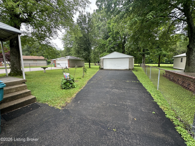 Listing Image 16
