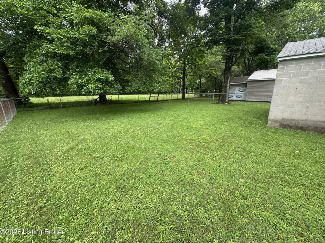 Listing Image 18