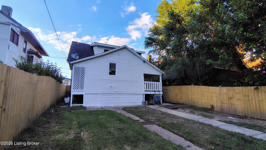 Listing Image 27
