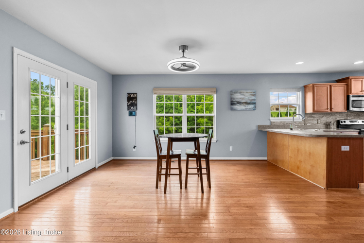 Listing Image 14