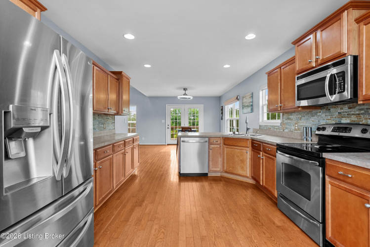 Listing Image 19