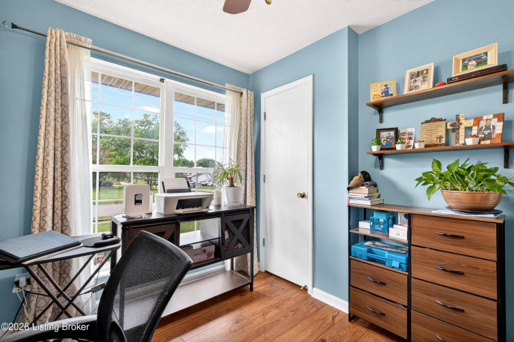 Listing Image 13