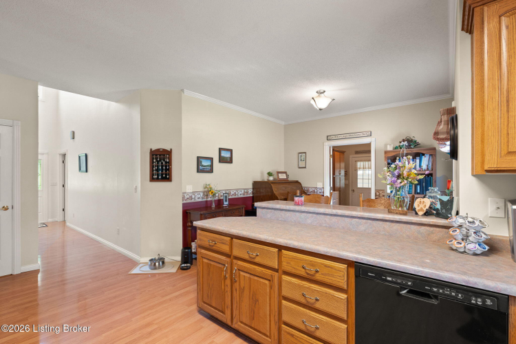 Listing Image 58
