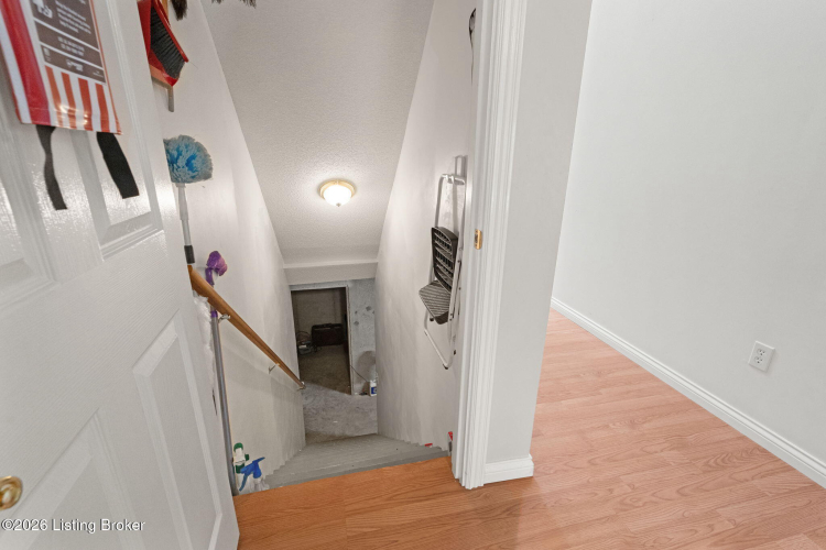 Listing Image 81