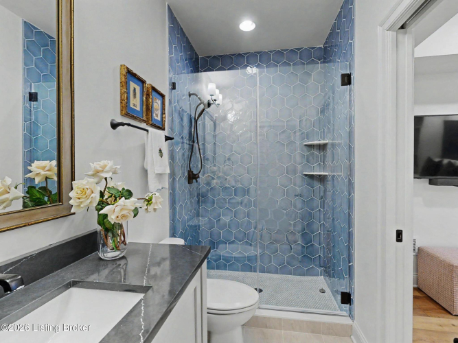 Listing Image 57