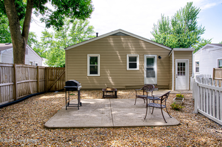 Listing Image 17