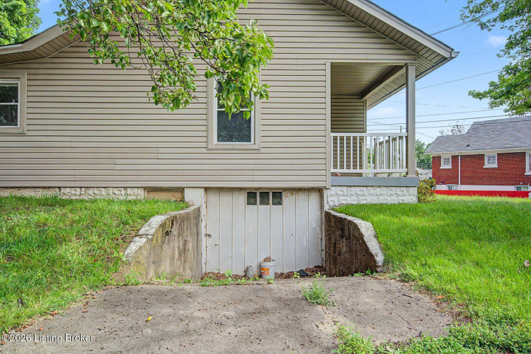 Listing Image 30