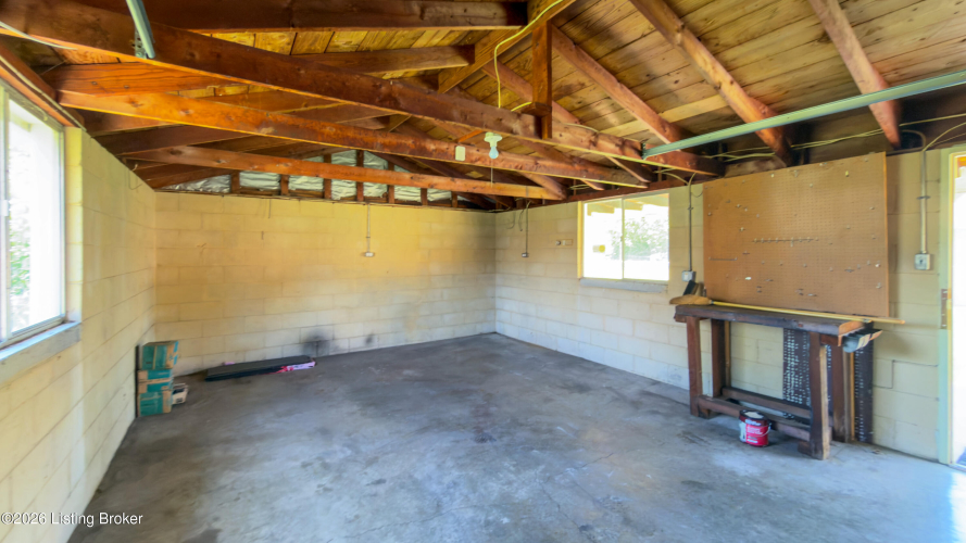 Listing Image 30