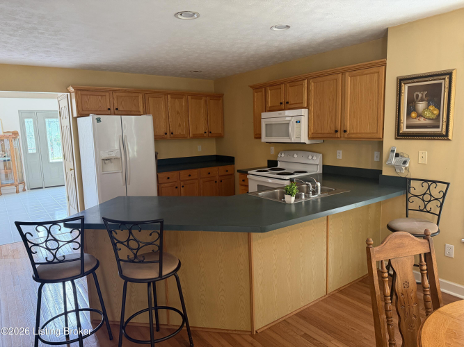 Listing Image 14