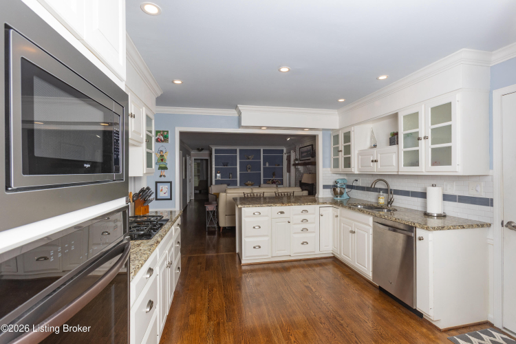 Listing Image 15