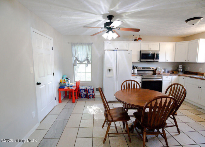 Listing Image 32