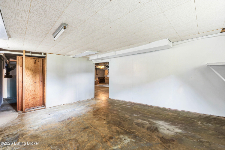Listing Image 38