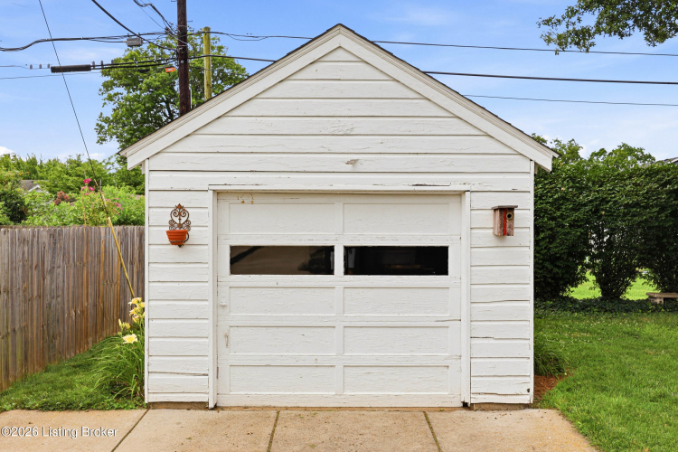 Listing Image 48