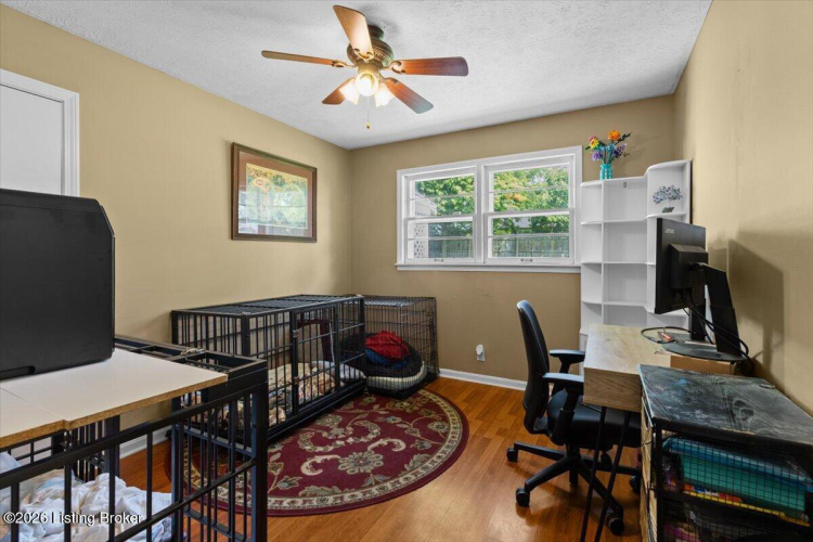 Listing Image 16