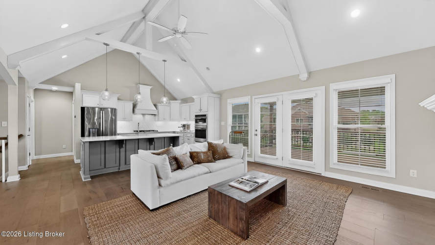 Listing Image 11