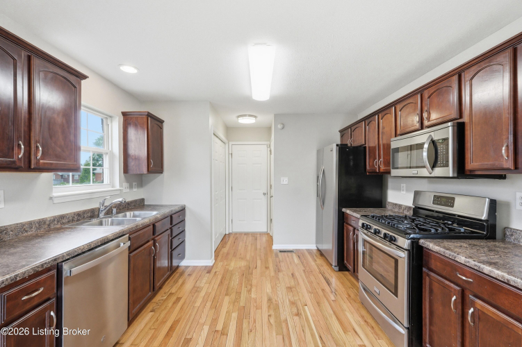 Listing Image 15
