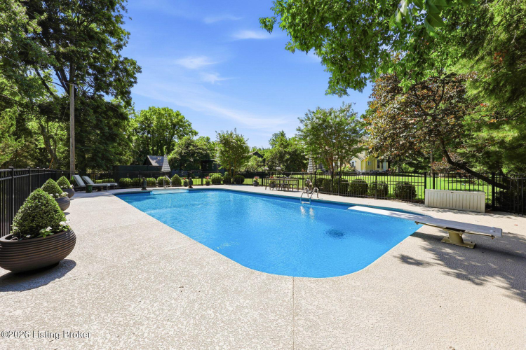 Listing Image 80