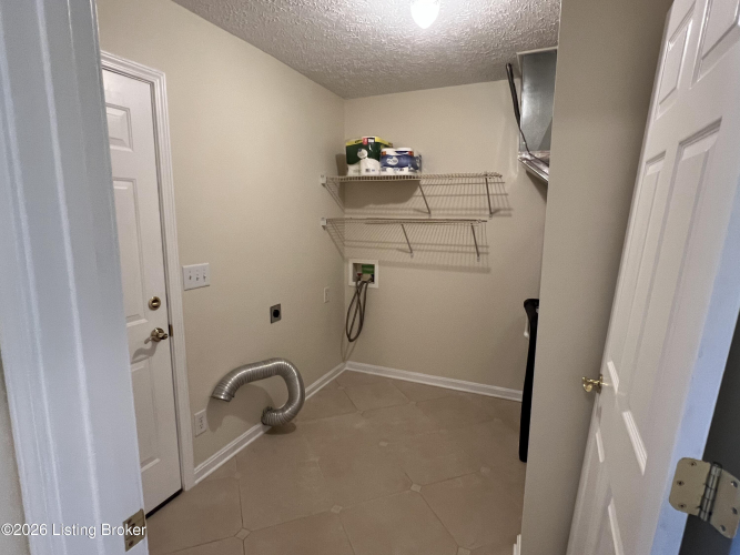 Listing Image 50