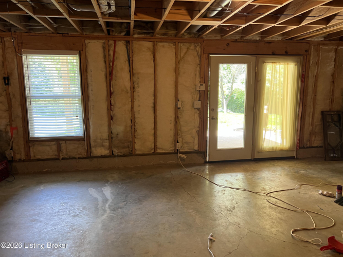 Listing Image 53