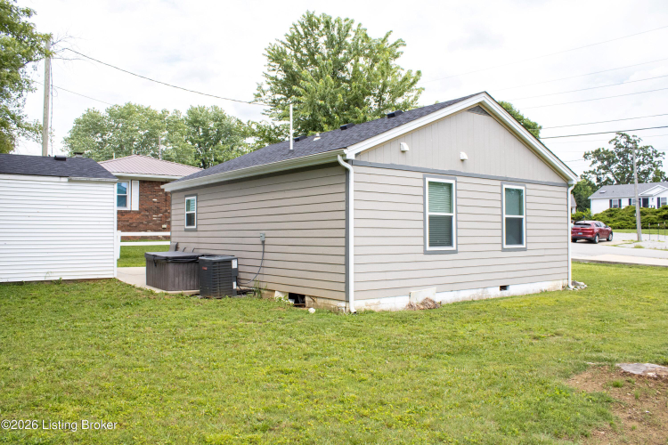 Listing Image 17